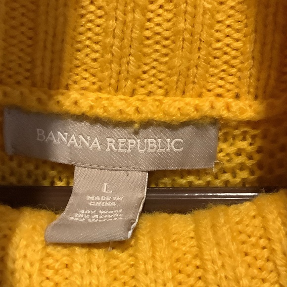 Banana Republic Yellow Cowl Neck Sweater - Picture 3 of 10